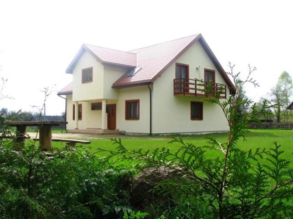 Pokoje Goscinne Na Skraju Puszczy Pogorzelce Exterior photo