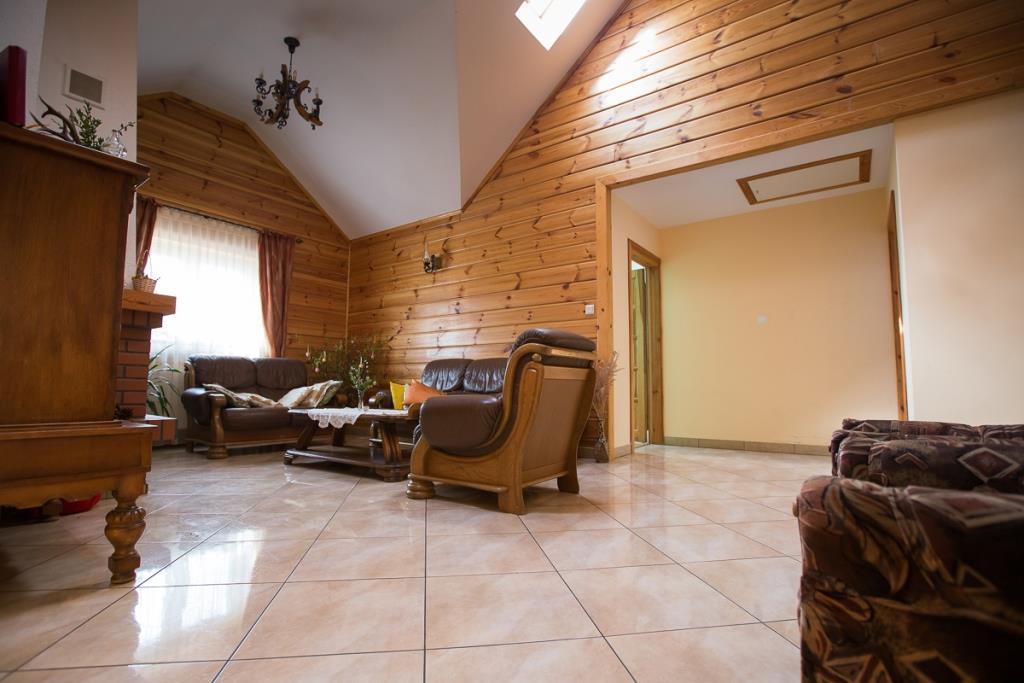 Pokoje Goscinne Na Skraju Puszczy Pogorzelce Exterior photo