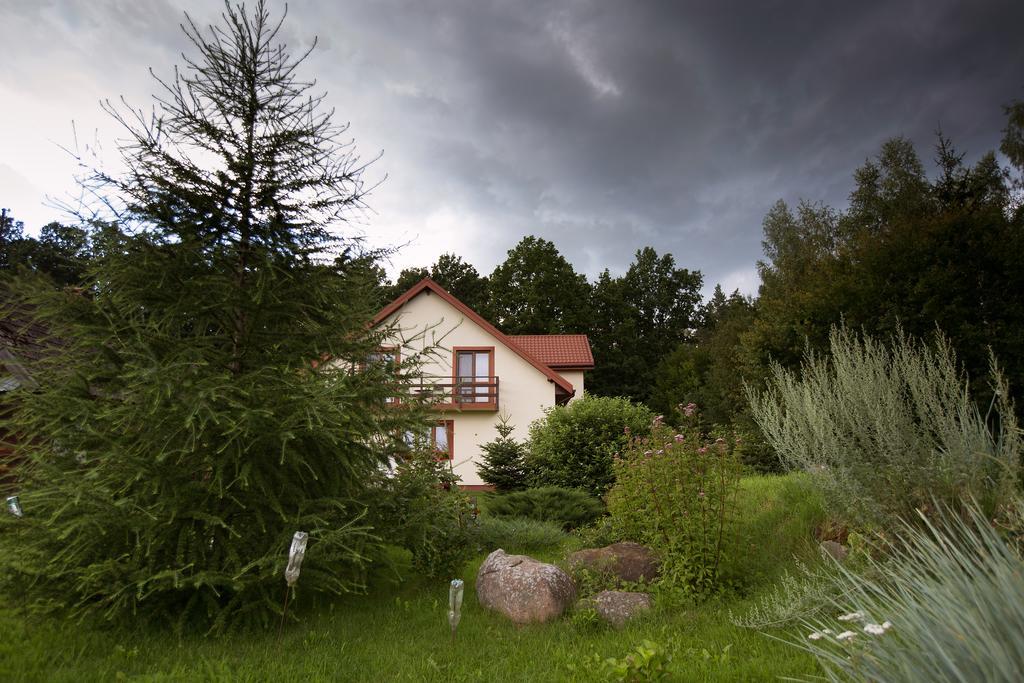 Pokoje Goscinne Na Skraju Puszczy Pogorzelce Exterior photo
